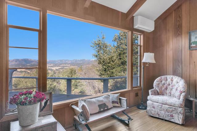 3306 Oak Grove, Julian CA: https://media.crmls.org/mediaz/380c82dc-3442-46c7-9695-ee10490e71b3.jpg