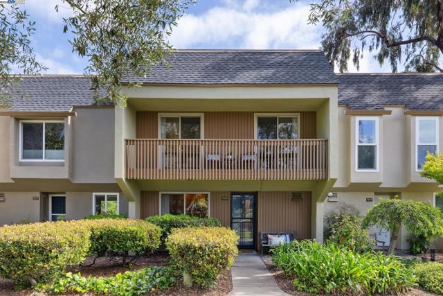 3032 CERRO VISTA, Alameda CA: https://media.crmls.org/mediaz/380ccc3e-dfe4-4ade-9648-160c9e1ef91d.jpg