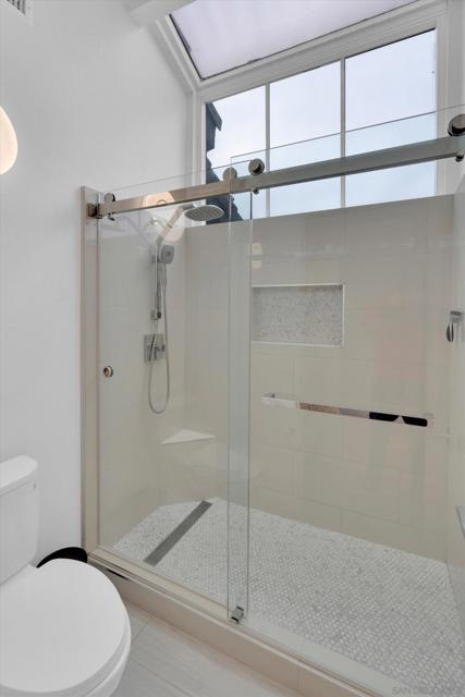 6426 Caminito Listo, San Diego CA: https://media.crmls.org/mediaz/380ceff5-1209-4182-abf2-930c7bc961ad.jpg