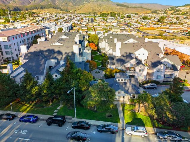 1400 El Camino Real, South San Francisco CA: https://media.crmls.org/mediaz/380fe278-45af-4ea4-b7d1-9737fd9219c6.jpg