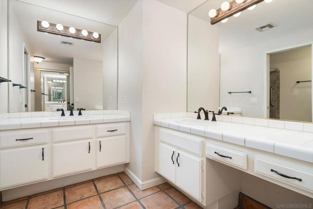 4837 S Winners Circle #A, Palm Springs, CA 92264