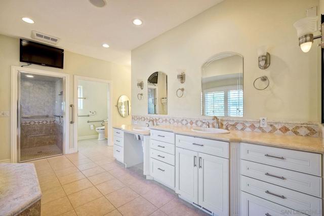 3728 Curtis St, San Diego, California 92106, 5 Bedrooms Bedrooms, ,3 BathroomsBathrooms,Single Family Residence,For Sale,Curtis St,250029170SD