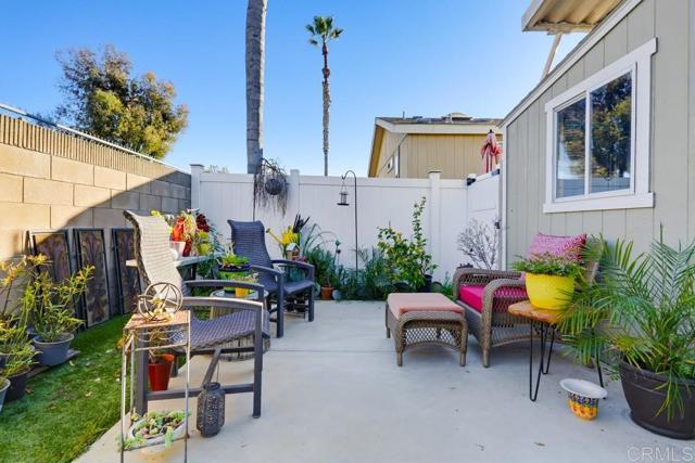 200 N El Camino Real, Oceanside CA: https://media.crmls.org/mediaz/381158d3-ec43-4bf6-92a3-efaaa03ee941.jpg