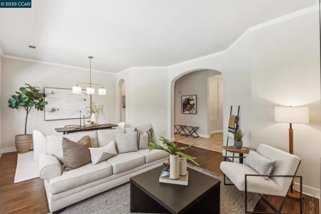 4280 Marietta Ct, Concord CA: https://media.crmls.org/mediaz/38128ac9-b1a6-4fe9-8932-869aeb42e5d6.jpg
