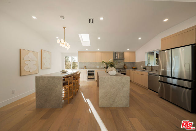 20877 Kelvin Place photo 4