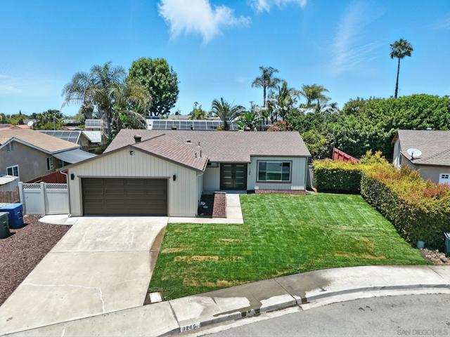 1285 Waxwing Ln, Chula Vista CA: https://media.crmls.org/mediaz/3814b80e-cc54-42a2-ba36-d54ec63fc88f.jpg