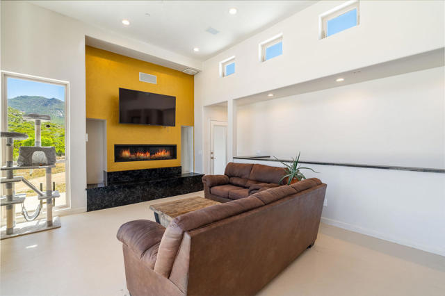 Image 30 of 83 For 28990 Bonita Vista Road