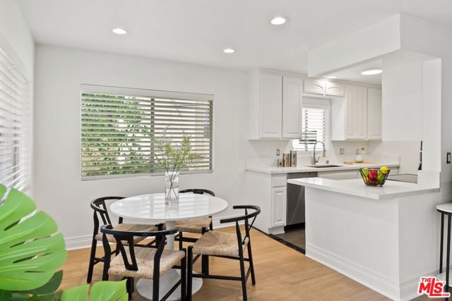 1831 Prosser Avenue, Los Angeles CA: https://media.crmls.org/mediaz/3816bf03-29ba-4760-b73b-a86c21f690f5.jpg