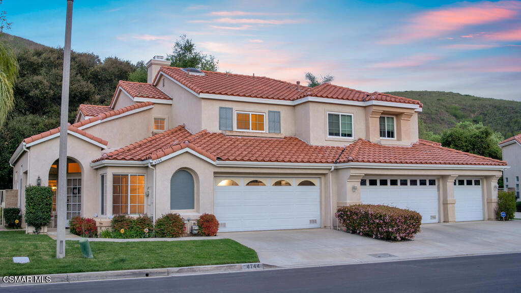 4744 Rhapsody Drive
