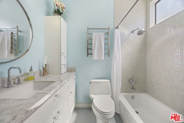 13331 Moorpark Street, 318 photo 23