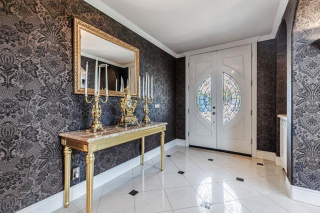 290 Bonnie Lane, Hollister CA: https://media.crmls.org/mediaz/38173c11-1a5a-4db1-9bf6-8a5494ba06db.jpg
