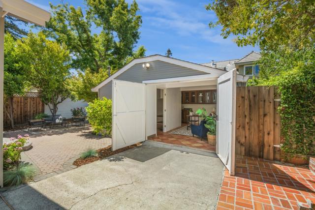 129 Olive Street, Los Gatos CA: https://media.crmls.org/mediaz/3818c472-59f5-4b83-9d13-cb02e2d9b70a.jpg