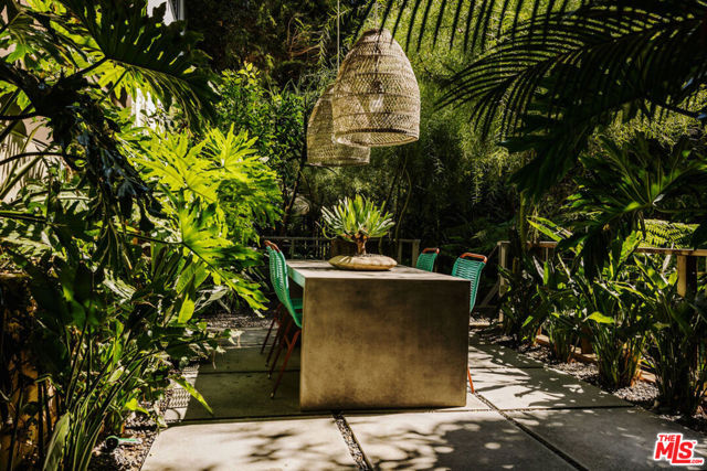 3319 Tareco Drive, Los Angeles CA: https://media.crmls.org/mediaz/3818cd87-0252-4dfa-b05c-f44453156933.jpg