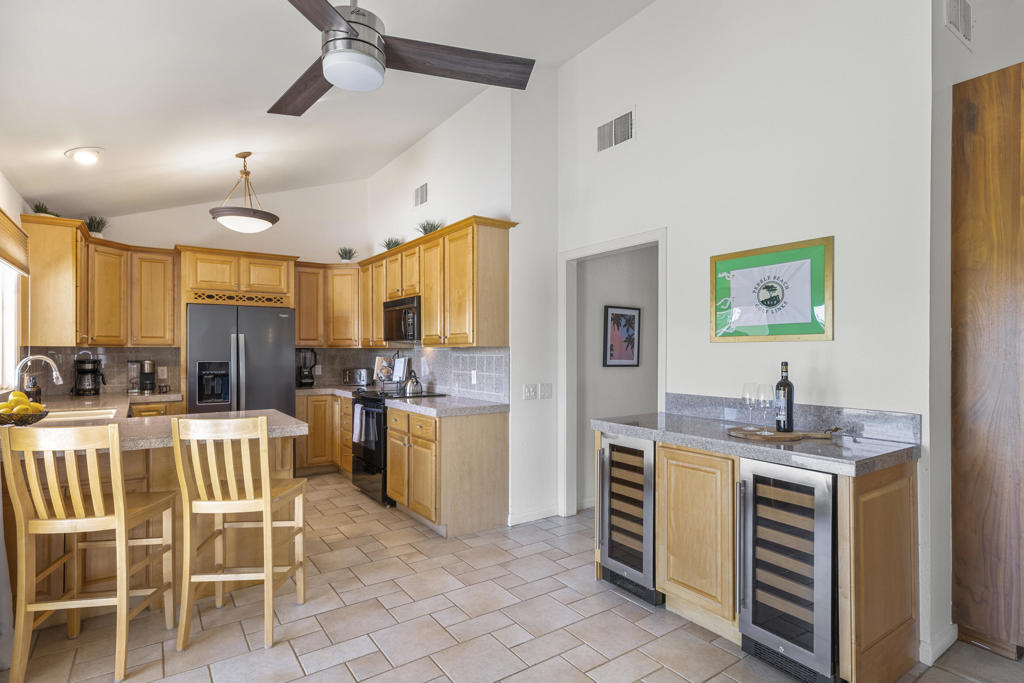 MLS #219136013PS image #2