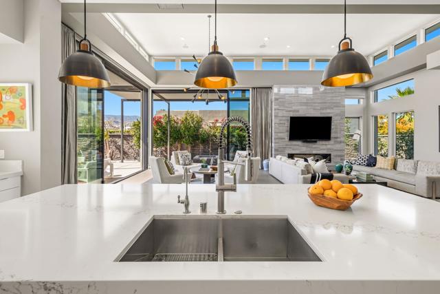 29 Topaz Court, Rancho Mirage, CA 92270