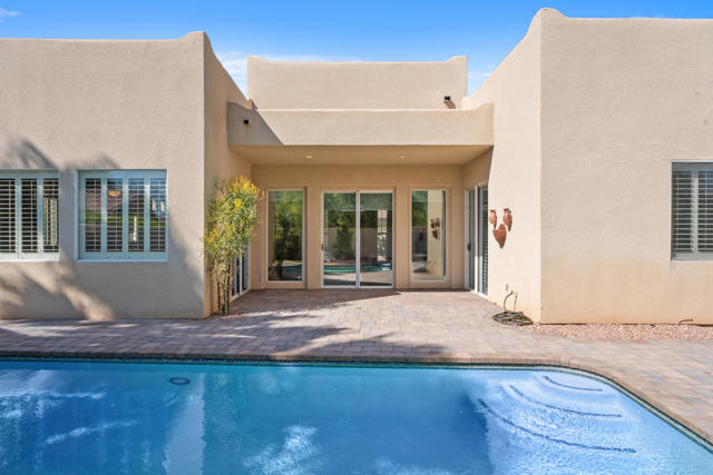 42 Marricopa Court, Palm Desert CA: https://media.crmls.org/mediaz/381b5e25-331c-411e-9848-610a445a53fc.jpg