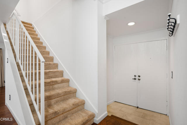 1850 Midvale Avenue, Los Angeles CA: https://media.crmls.org/mediaz/381c048a-3794-4869-be7f-2a9e2af22737.jpg