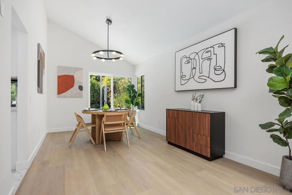 MLS #250034280SD img 9