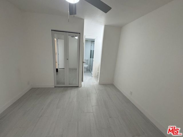 5300 E Waverly Drive, Palm Springs CA: https://media.crmls.org/mediaz/381d00e4-316c-4f1f-ac09-f89daca8558b.jpg