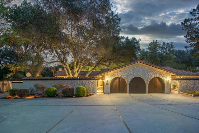 15390 Quito Road, Saratoga CA: https://media.crmls.org/mediaz/381fc022-12e5-47b4-9c6b-0b5ff74a2a91.jpg