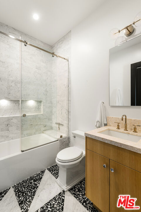 Drew Fenton | 10932 Savona Road Los Angeles CA | MLS: 7689587