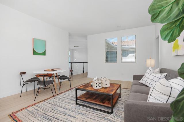 13800 Torrey Del Mar Dr, San Diego CA: https://media.crmls.org/mediaz/382087f9-0a53-43a7-acbc-2fa520e3b649.jpg