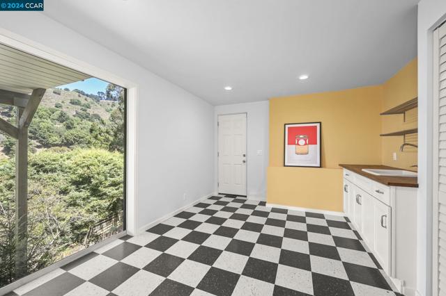 Image 45 of 60 For 99 Evergreen Lane