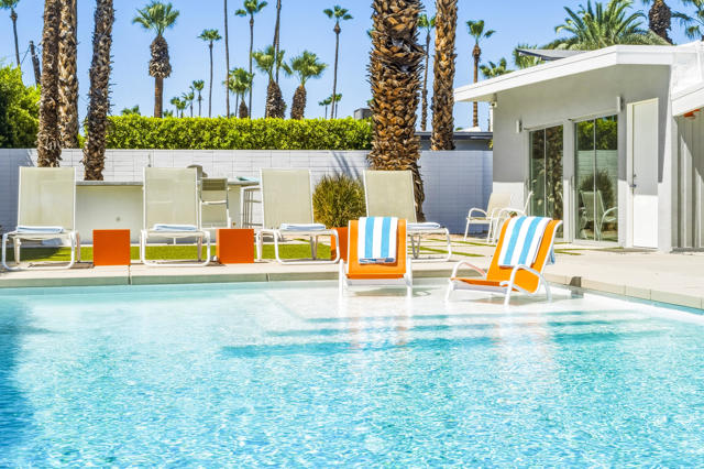 1877 S Navajo Drive, Palm Springs, CA 92264