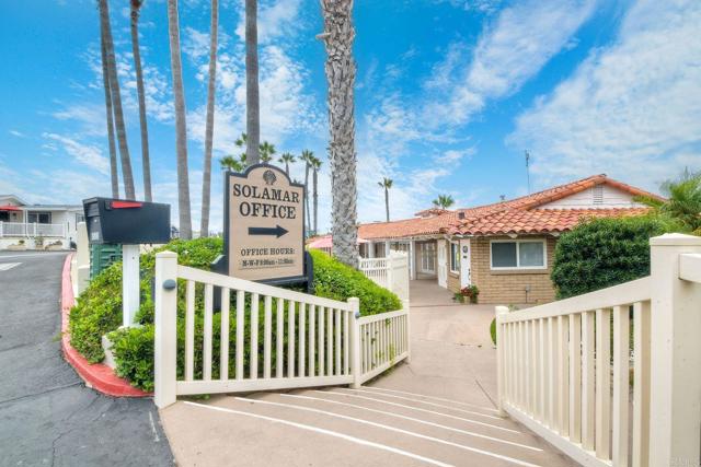6496 Friendly Place, Carlsbad CA: https://media.crmls.org/mediaz/3823761d-9716-417a-a697-19518bb9a98f.jpg
