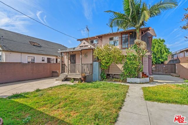 4812 Arlington Avenue, Los Angeles CA: https://media.crmls.org/mediaz/38245430-50fb-4695-b8df-bc48c28e867d.jpg