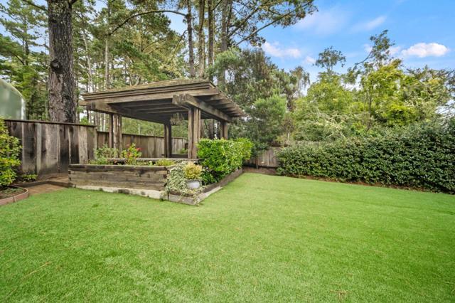 4055 Sunset Lane, Pebble Beach CA: https://media.crmls.org/mediaz/3824b3b2-1ca3-4848-bbbd-880c26ab7d44.jpg