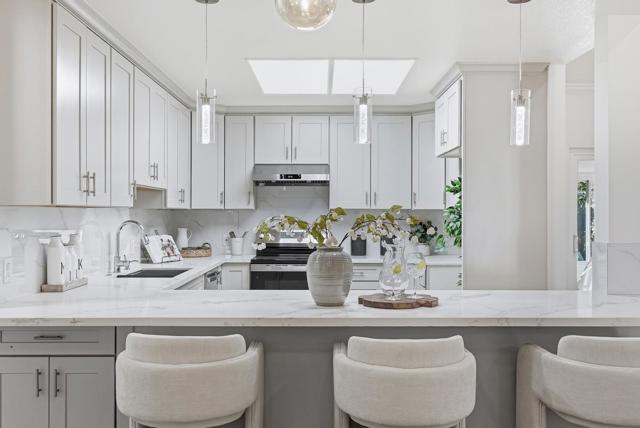 18660 Devon Avenue, Saratoga CA: https://media.crmls.org/mediaz/3826b885-f5ec-4661-b29d-84d76c3c8a5d.jpg