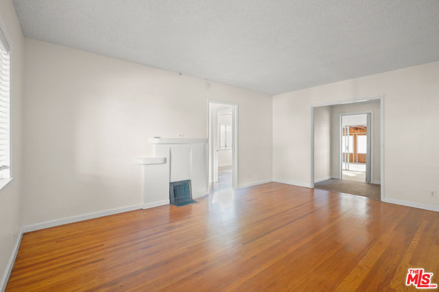 1505 North Niagara Street photo 3