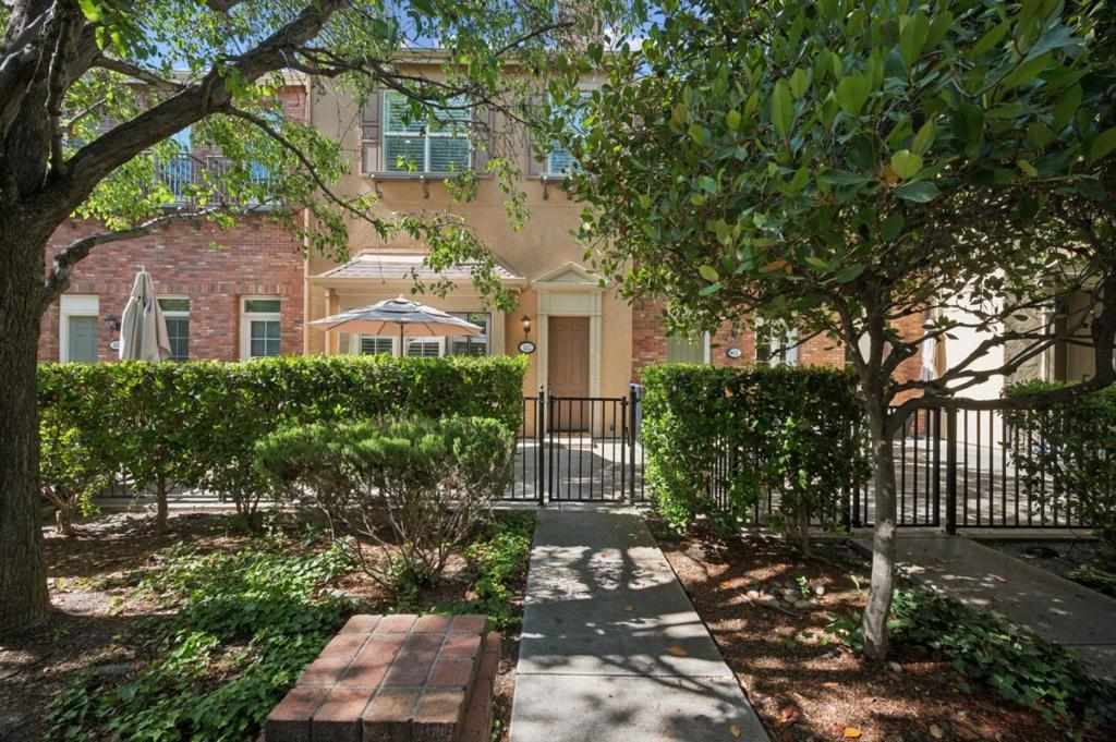 853 Georgetown Place