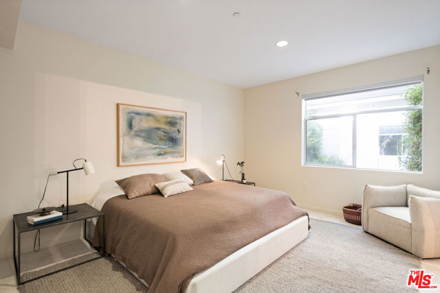 3119 Via Dolce, Marina del Rey CA: https://media.crmls.org/mediaz/3827854e-8495-4d93-a68a-bf7df4217c36.jpg