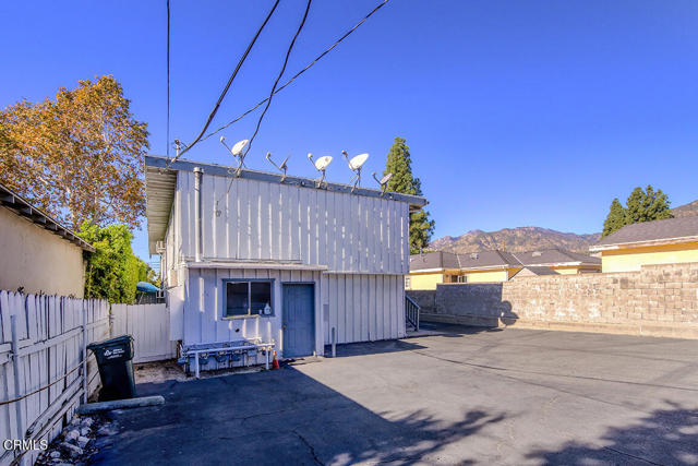 Detail Gallery Image 9 of 20 For 318 S Canyon Bld, Monrovia,  CA 91016 - – Beds | – Baths