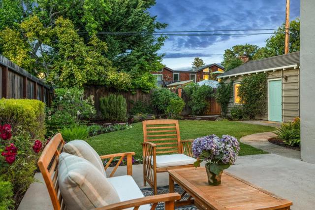 4061 Verdosa Drive, Palo Alto CA: https://media.crmls.org/mediaz/3829dcd4-5380-4ecd-b8ff-d044c6da352b.jpg