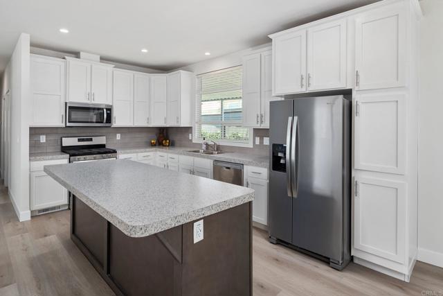 Detail Gallery Image 17 of 33 For 1401 El Norte Pkwy #76,  San Marcos,  CA 92069 - 3 Beds | 2 Baths