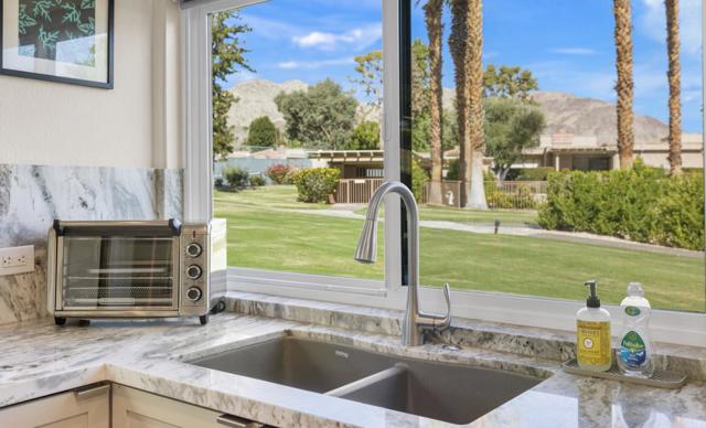 72620 Rolling Knoll Drive, Palm Desert, CA 92260