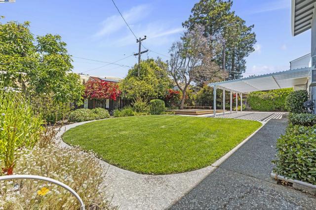 41938 Via San Carlos, Fremont CA: https://media.crmls.org/mediaz/382b0c4c-bd15-41d7-bb72-f60e1343e4f5.jpg