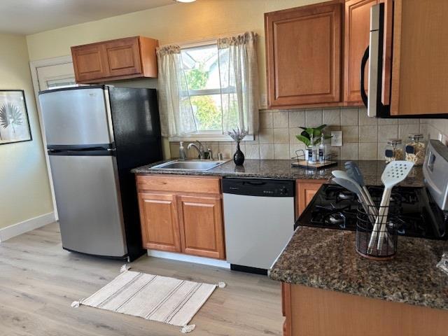 465 Flower Avenue, Santa Rosa CA: https://media.crmls.org/mediaz/382c0eec-5cb6-4e28-98a2-06206e9df583.jpg
