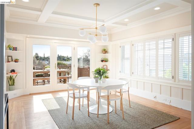 Image 10 of 58 For 685 Calmar Ave