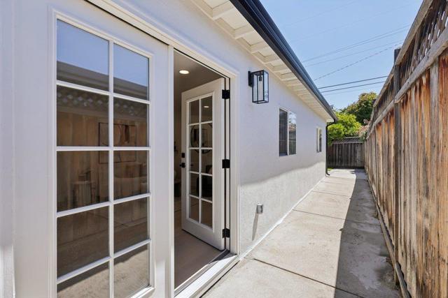674 Manzanita Avenue, Sunnyvale CA: https://media.crmls.org/mediaz/382c59dc-c2ad-43ba-9b23-862f359019a9.jpg