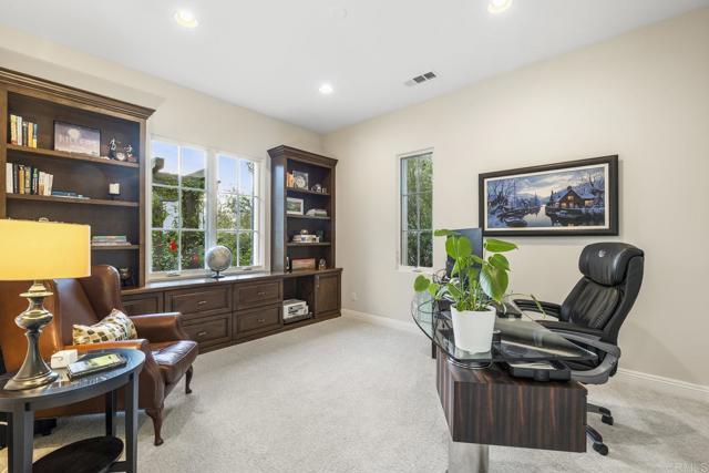 Detail Gallery Image 25 of 54 For 8318 the Landing Way, San Diego,  CA 92127 - 4 Beds | 4/2 Baths