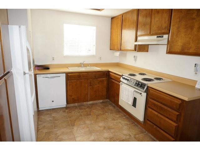 1338 Quail Street, Los Banos CA: https://media.crmls.org/mediaz/382c80a0-8b28-42a6-b226-cfcae9e1b7f1.jpg