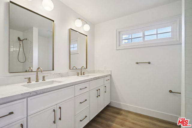 23681 Cavanaugh Road, Lake Forest CA: https://media.crmls.org/mediaz/382c8716-ebb7-40bc-95ff-2710bc84cee3.jpg