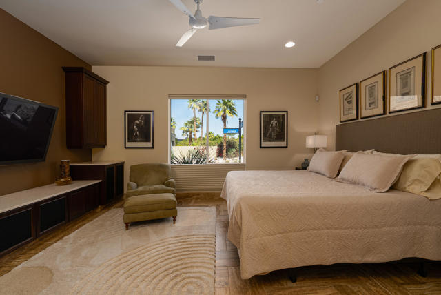 463 Lautner Lane, Palm Springs CA: https://media.crmls.org/mediaz/382d0df4-2ad3-40f8-8b6b-fec459c1ff76.jpg
