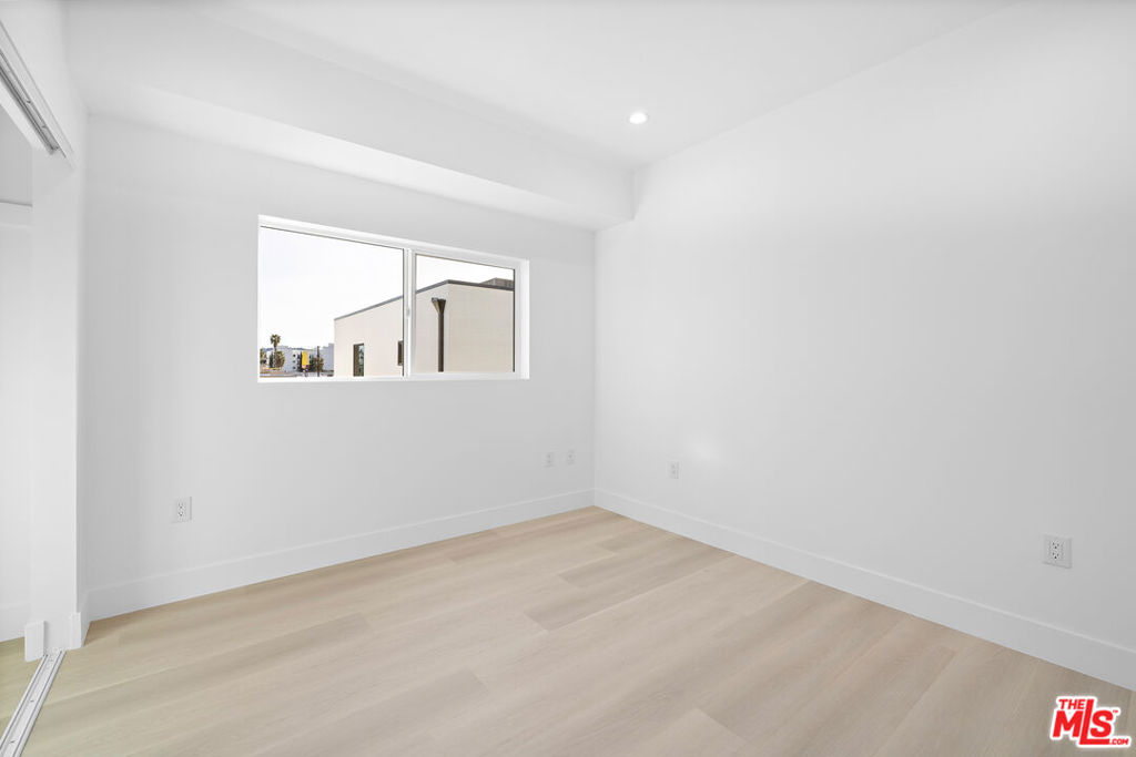 MLS #26857873 image #27