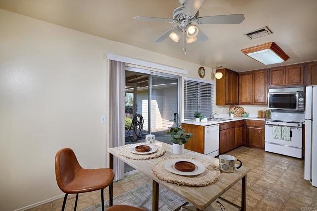 Image 8 of 41 For 17466 Plaza Abierto  5