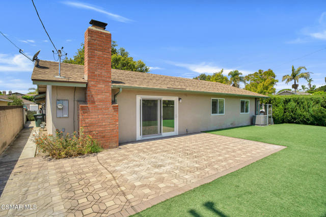 624 Montgomery Avenue, Ventura CA: https://media.crmls.org/mediaz/382f5341-81dd-45e2-9fdb-e8bef06d3138.jpg
